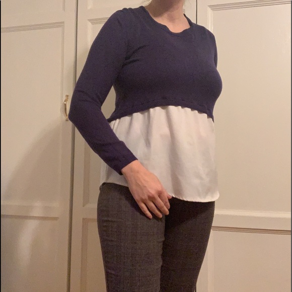 Navy blue and white sweater/blouse - Picture 1 of 5
